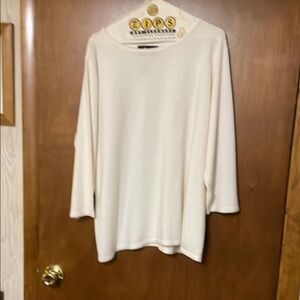 Sag Harbor White and Blue Raglan 3/4 Sleeve Blouse